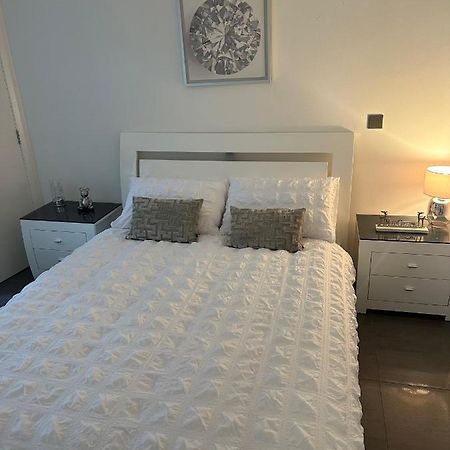 Luxury Apartment Belfast City Centre Overlooking Custom House Sqaure Экстерьер фото